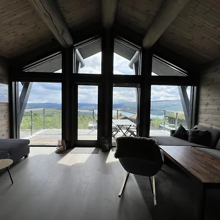 Modern Townhouse With Panorama View ! *